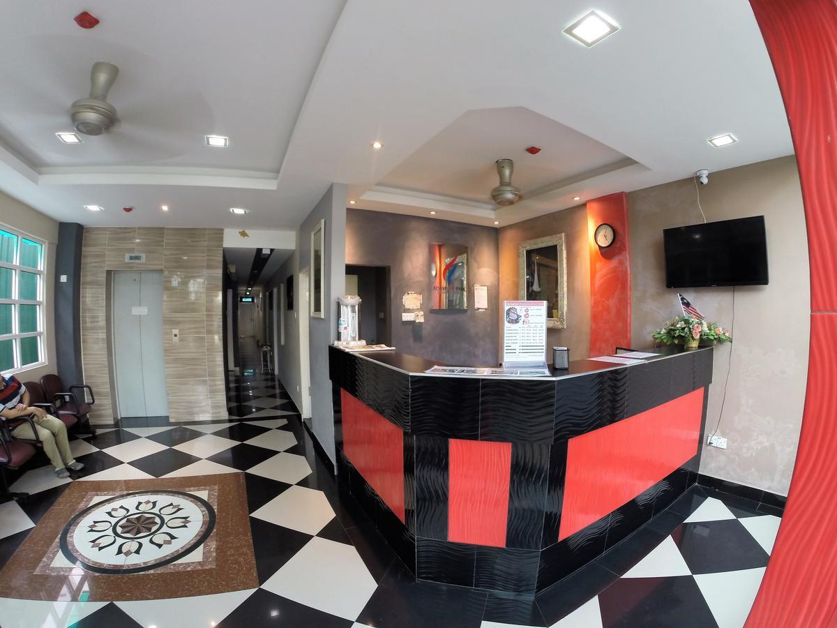 吉隆坡亚当森公园酒店 外观 照片